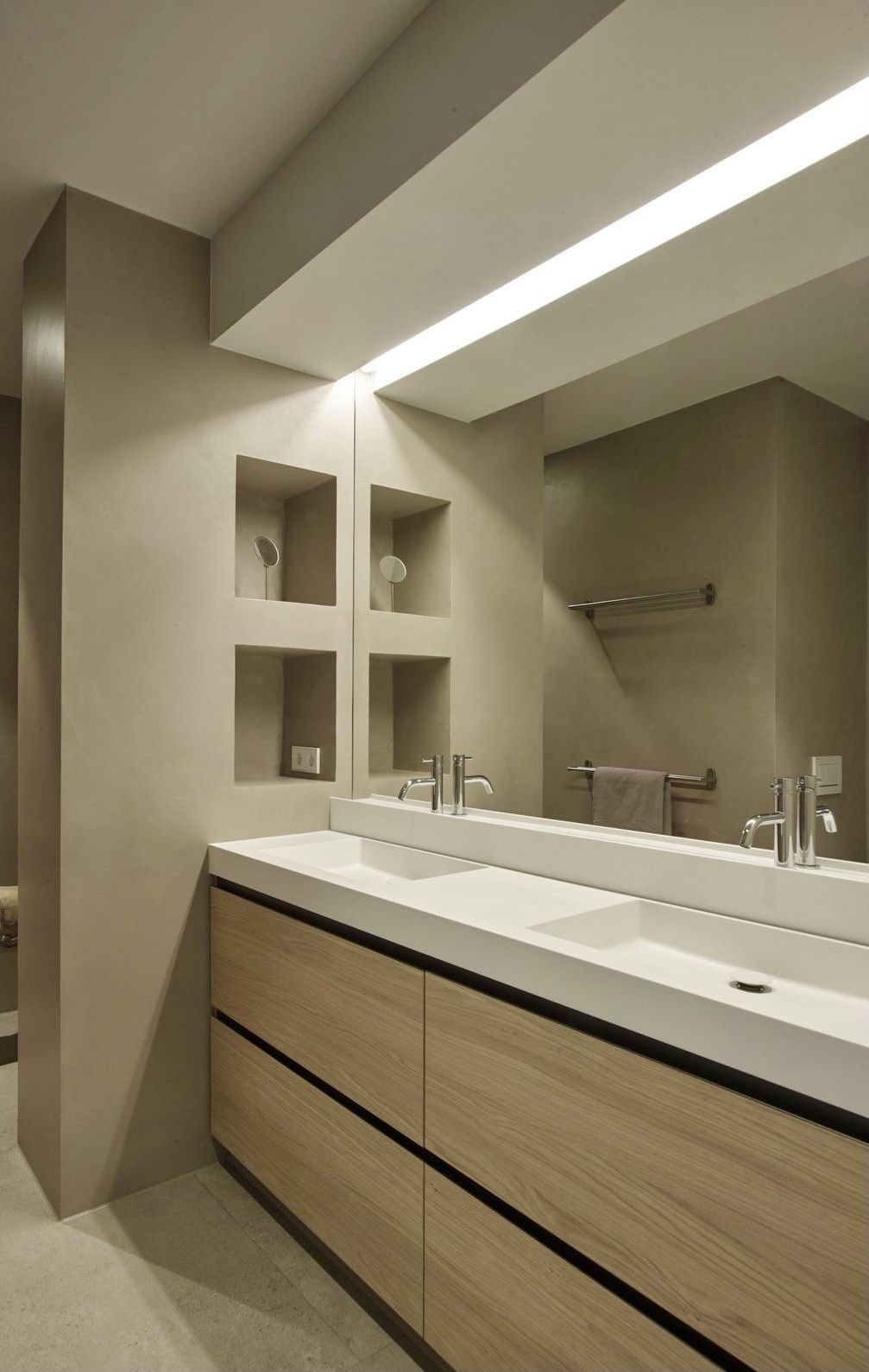 salle de bain moderne sur mesure